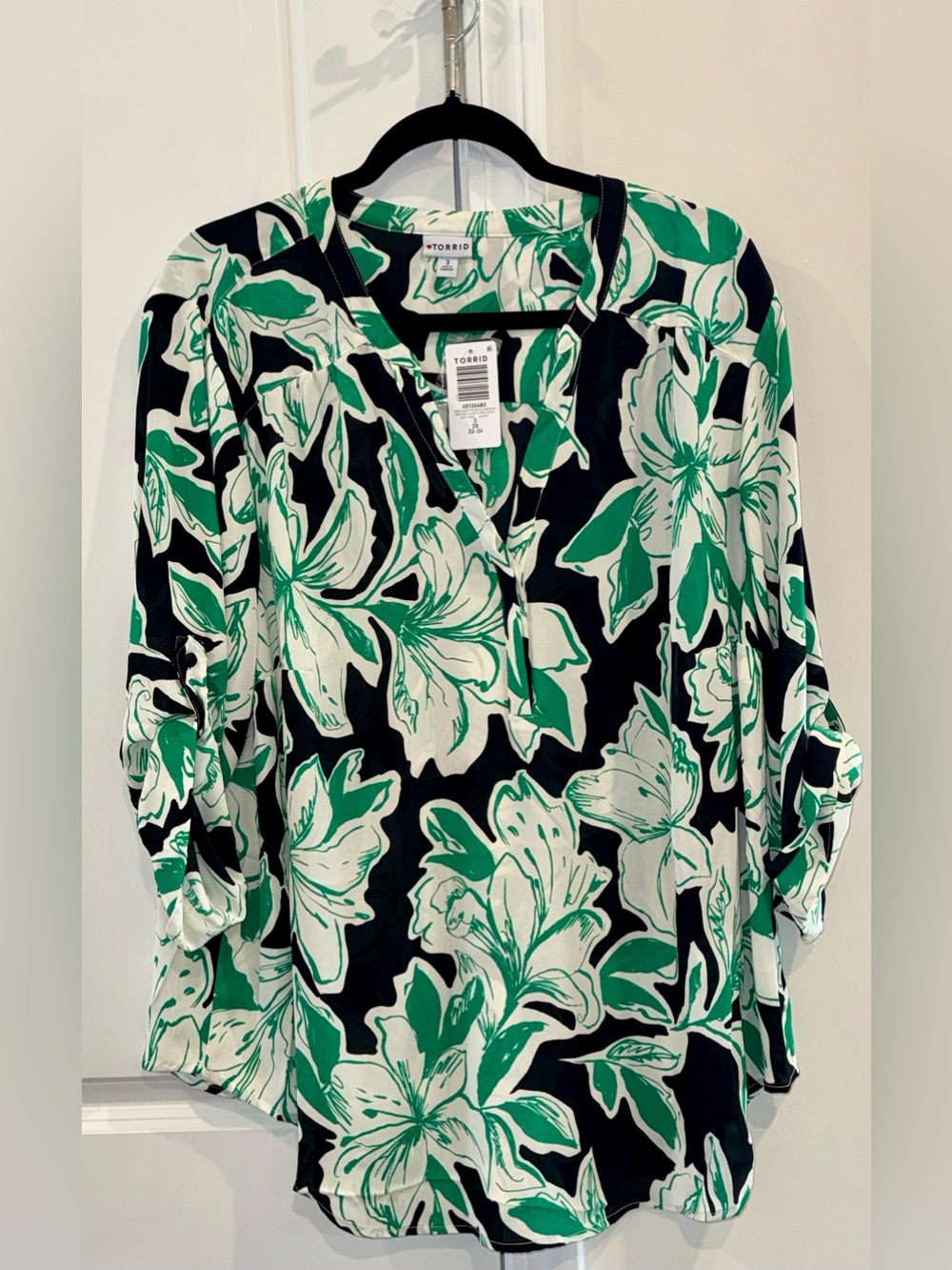 Torrid Harper Georgette 3/4 sleeve Green & Black Floral Blouse